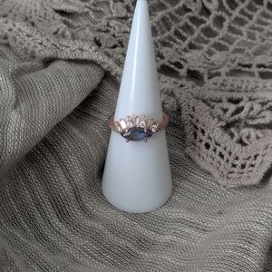 Elegant Rose Gold and Purple Women's Ring